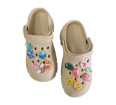 Sandalia plataforma tipo crocs