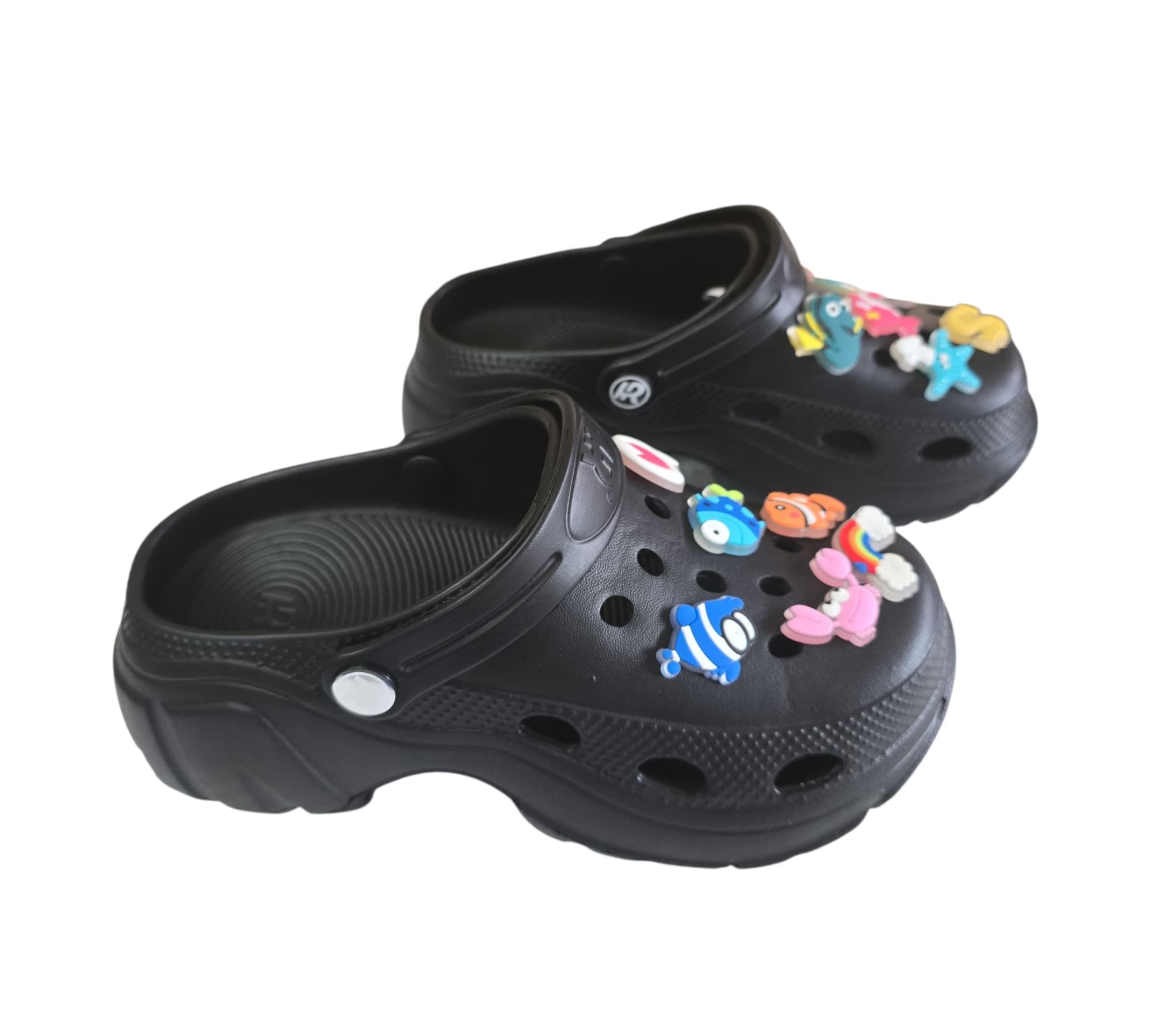 Sandalia plataforma tipo crocs